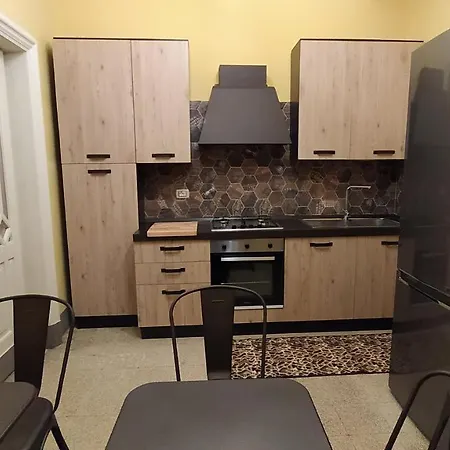 Palazzo Arcidiacono - Prestigious Flat Bed and Breakfast *
