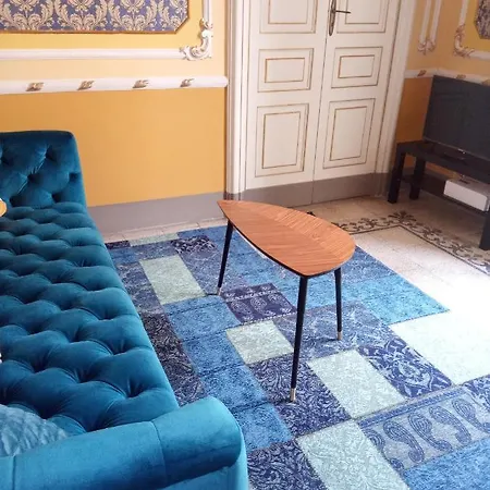Palazzo Arcidiacono - Prestigious Flat Bed and Breakfast Κατάνια