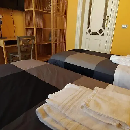 Palazzo Arcidiacono - Prestigious Flat Bed and Breakfast *